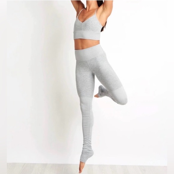 ALO Yoga Pants - Alo Yoga Goddess Ruched Leggings XS Heather Gray Ribbed High Rise Ballet Studio